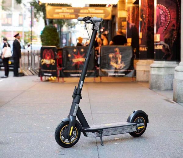 Electric Ride Nerd - Segway Ninebot MAX Electric Kick Scooter